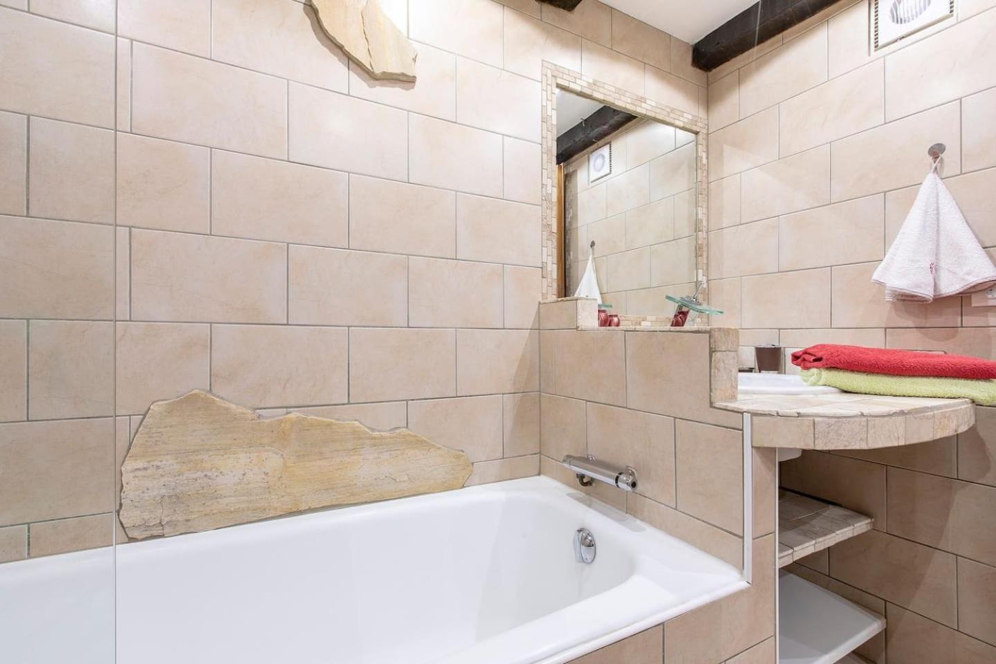 Suite&castle - Au Pied Du Château D'annecy Appartement *
